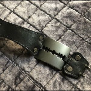 Alexander McQueen Razor Blade cuff